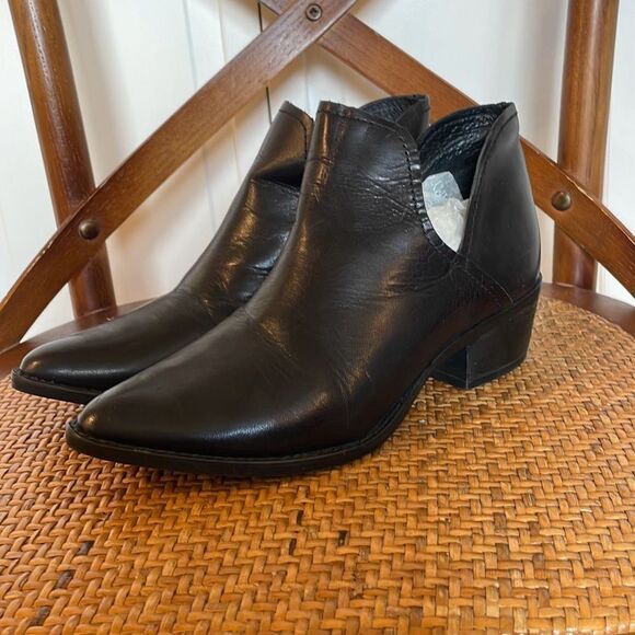 Steve Madden Black Ankle Boots - Picture 4 of 10